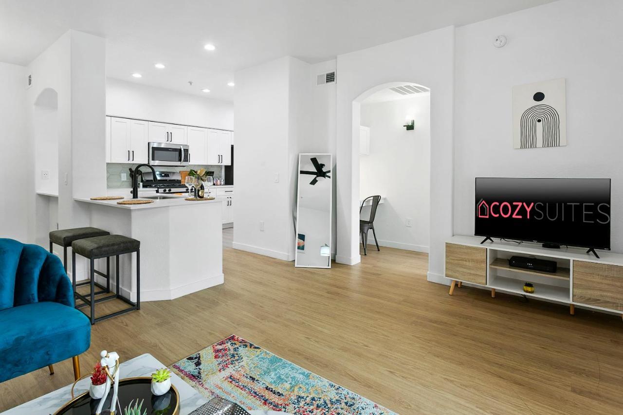 Cozysuites Glendale By The Stadium With Pool 03 מראה חיצוני תמונה