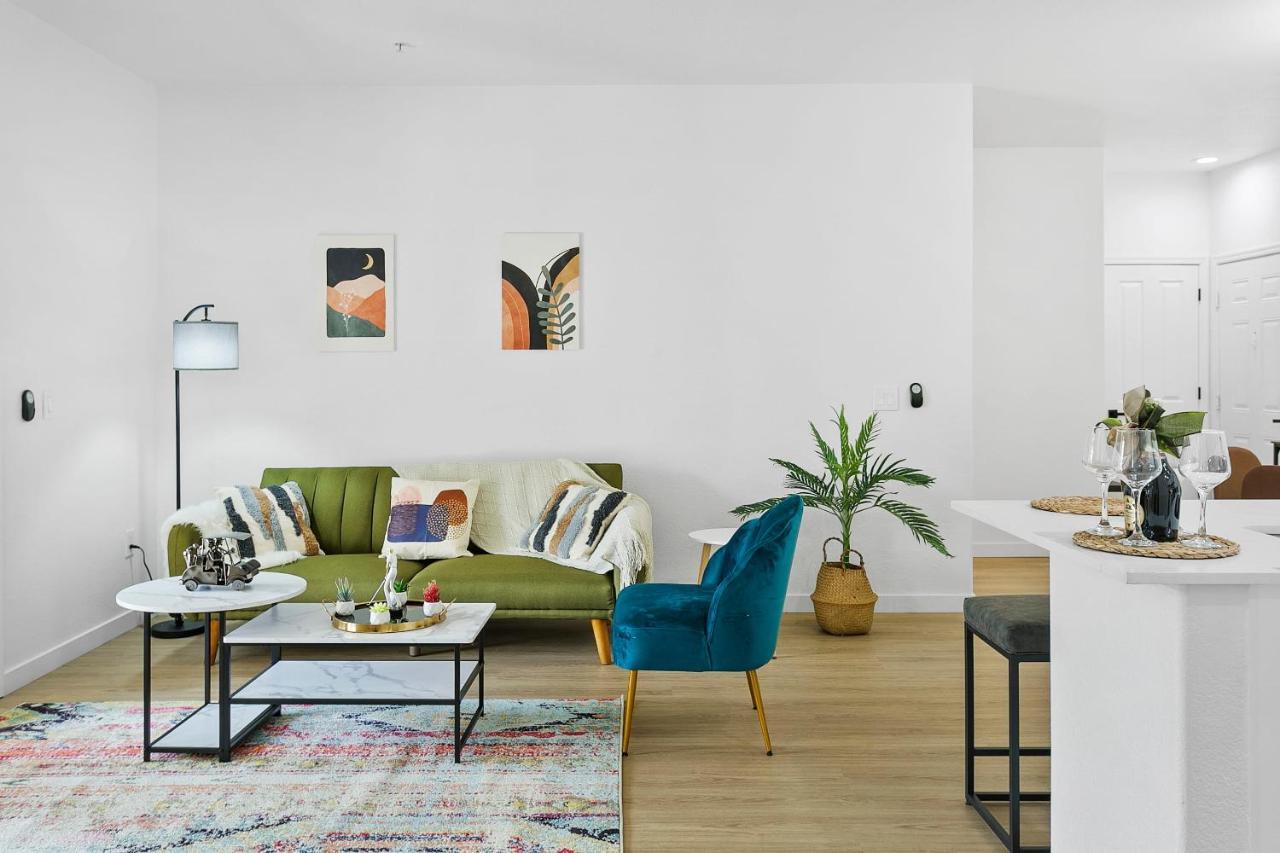 Cozysuites Glendale By The Stadium With Pool 03 מראה חיצוני תמונה
