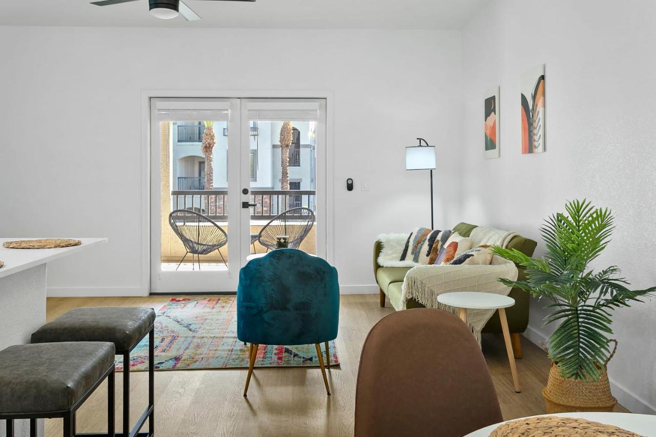 Cozysuites Glendale By The Stadium With Pool 03 מראה חיצוני תמונה