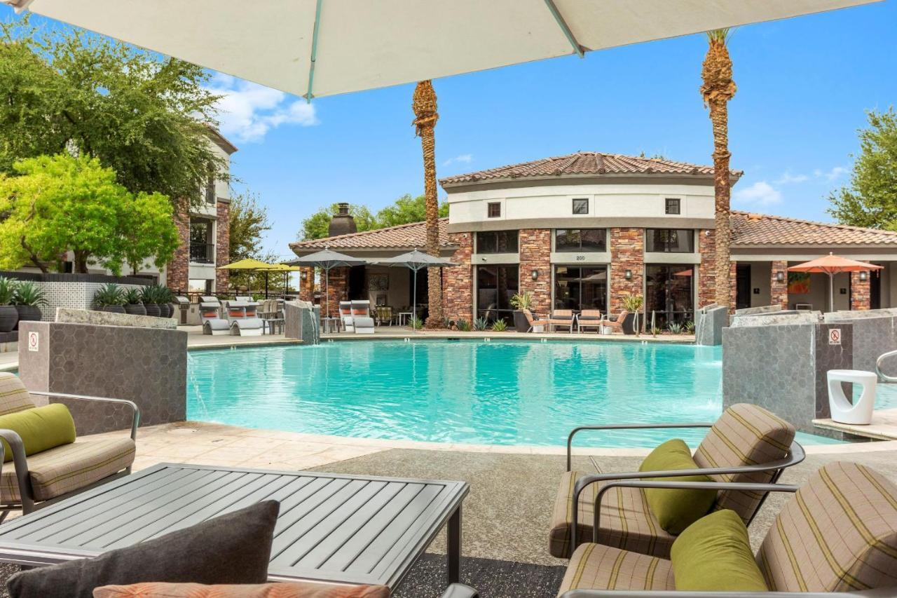 Cozysuites Glendale By The Stadium With Pool 03 מראה חיצוני תמונה